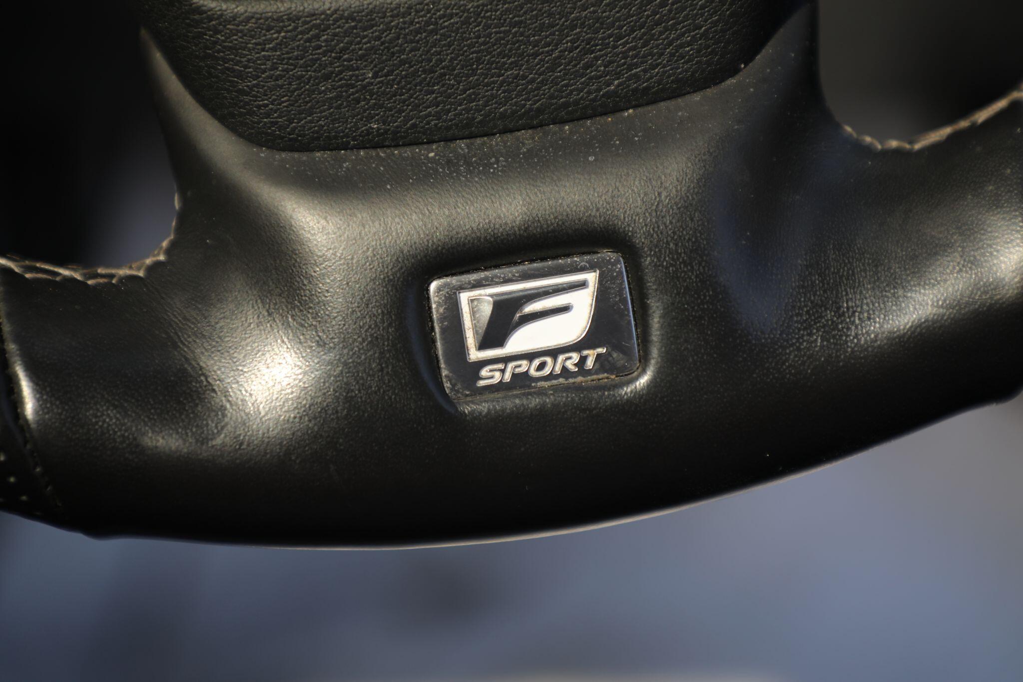 Large vehicle image